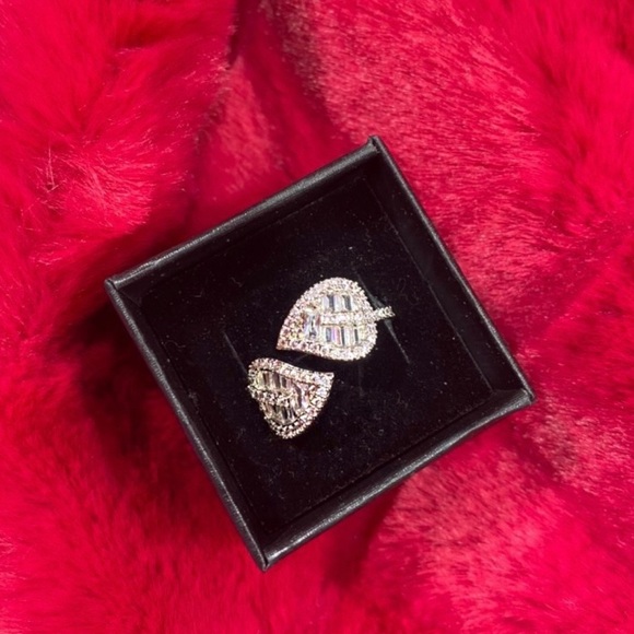 Gold Dipped resizable Anita ko style ring double leaf ring *pre order* - Picture 10 of 15